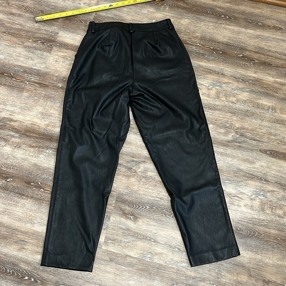 New Look Womens Pants Black Faux Leather Pleated Pleather Slacks Trousers Size 6 - Picture 2 of 15